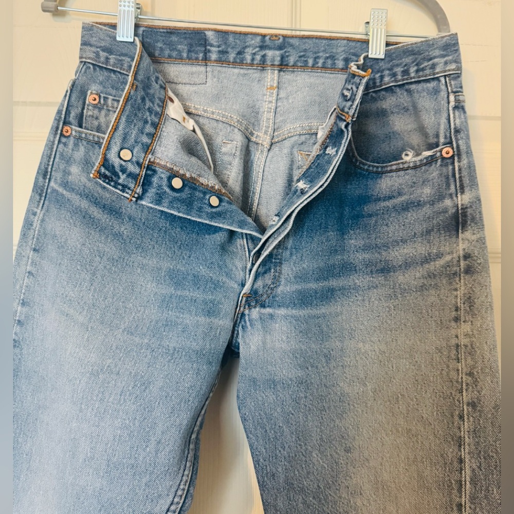✨VINTAGE LEVI’S ✨ - Picture 4 of 8
